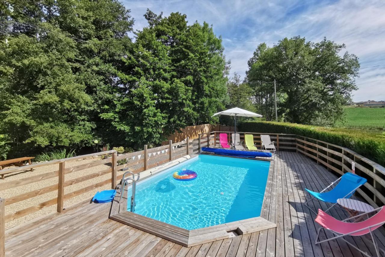 Gite Du Moulin Toucan Berneuil  Kültér fotó
