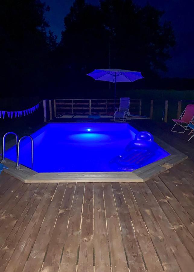 Gite Du Moulin Toucan Berneuil  Kültér fotó